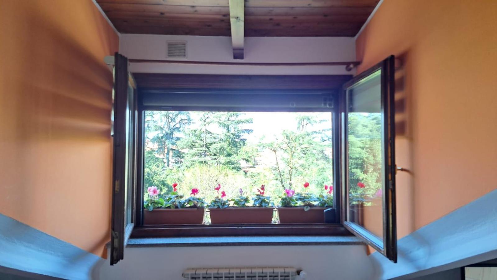 Casa Paola - Stazione 400 Mt - Free Wifi Lägenhet Arcore Exteriör bild