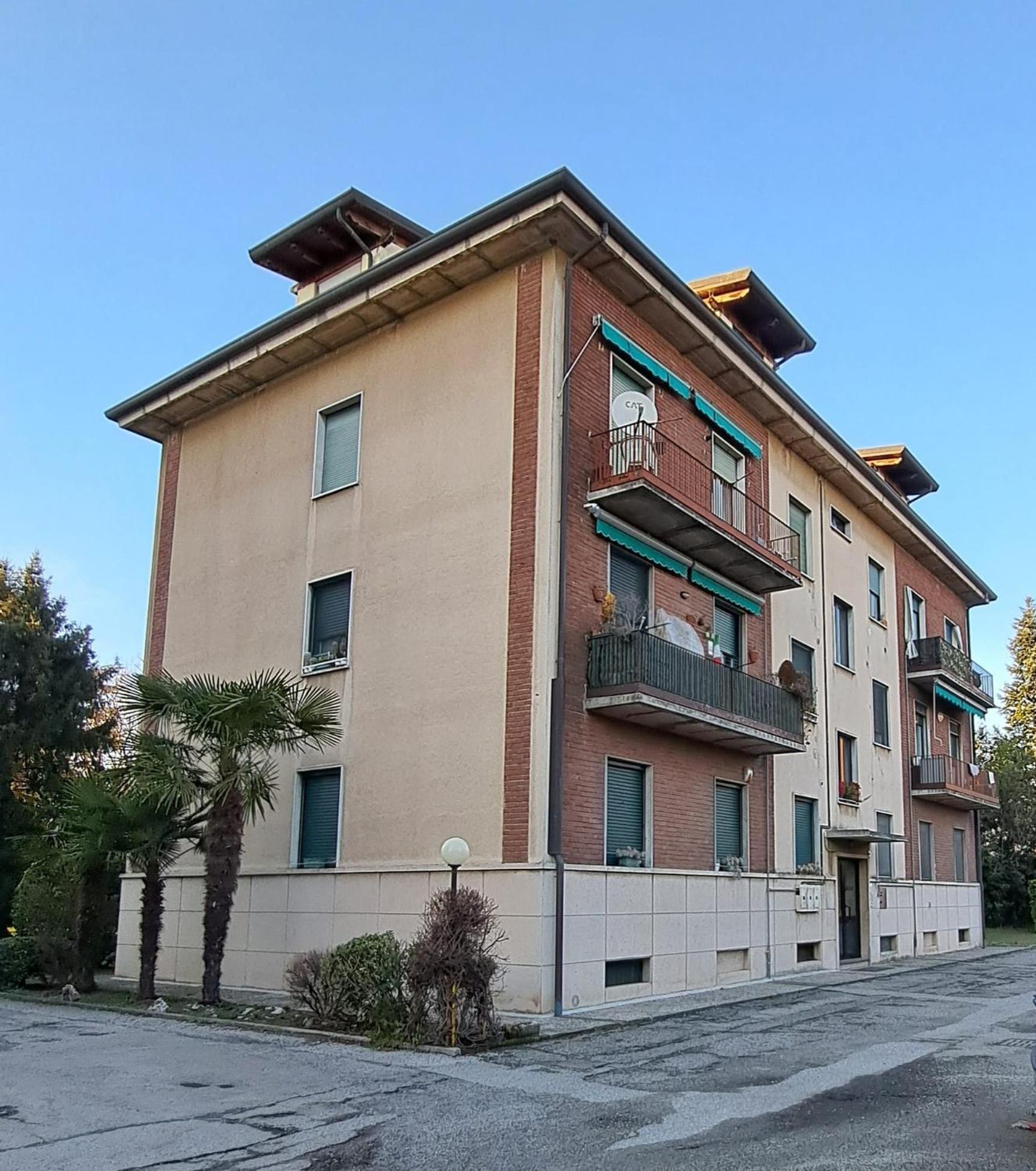 Casa Paola - Stazione 400 Mt - Free Wifi Lägenhet Arcore Exteriör bild